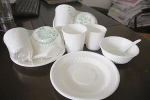 英格蘭地區(qū)年內(nèi)禁用一次性塑料餐具！已有商家開始使用可堆肥餐具替代